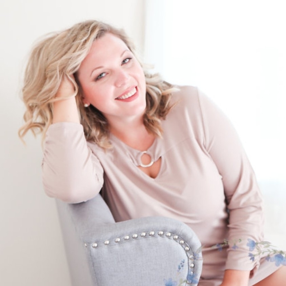 Meet your Posher, Holley